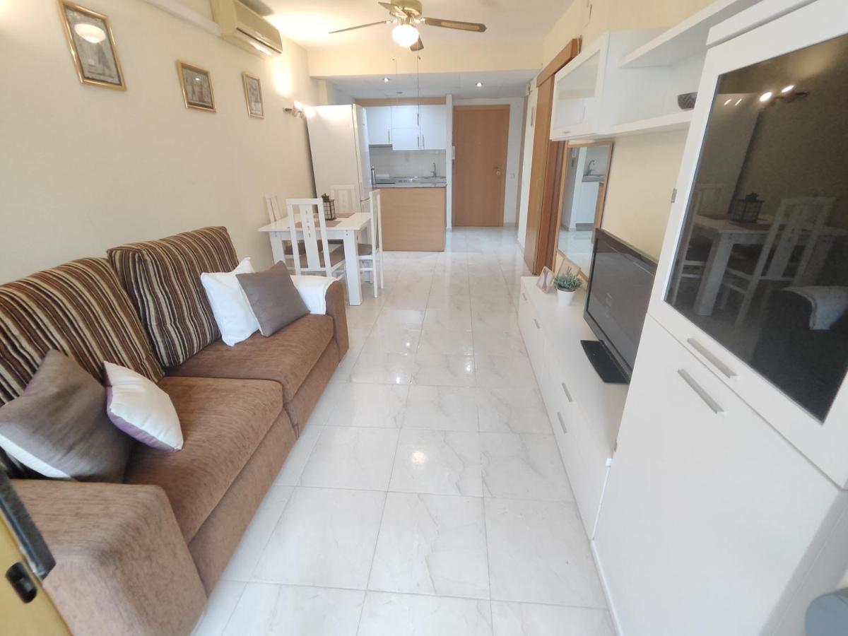 Luminoso Apartamento En Salou Con Terraza Y Parque Infantil Ideal Familias Exterior photo
